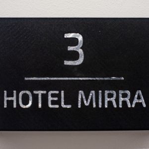  / 68